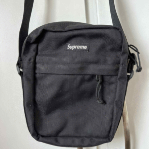 shoulderbag